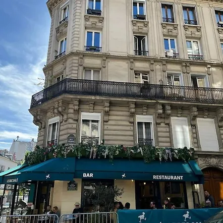 The Chaming Bastille * Paris